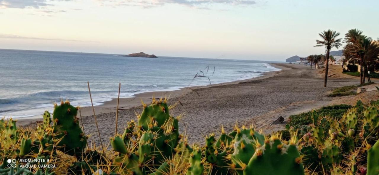 Ático con encanto en Cabo de Gata. A 100m de la playa. Carboneras Esterno foto